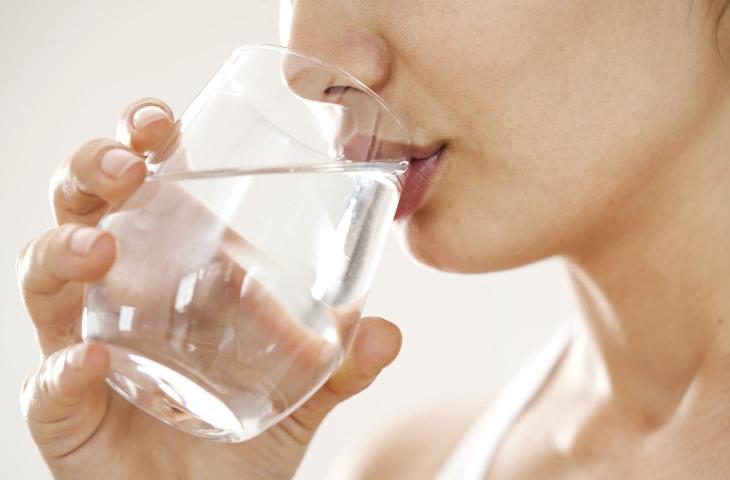 Acqua: l'alleata per la bellezza delle donne 