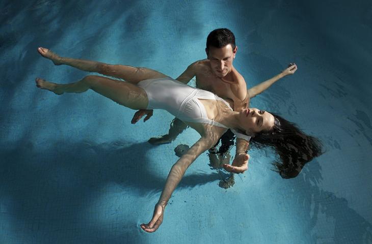Watsu, il massaggio in acqua di Harold Dull