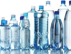 In Cina il mercato dell'acqua in bottiglia non conosce crisi