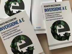 “Inversione a E”, il libro che spiega come sarà la mobilità sostenibile