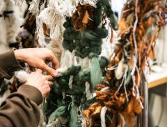 Plot, l’opera d’arte che promuove la sostenibilità nella moda