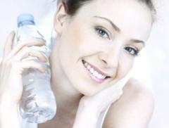 Improve Your Mood with Ladies' Glass Water | In a Bottle
