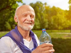 Corretta idratazione? Meno farmaci e prevenzione malattie 