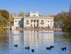 Palazzo sull’Acqua a Varsavia in Polonia – In a Bottle