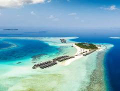 Maldive, alla scoperta del primo impianto solare galleggiante in mare - In a Bottle