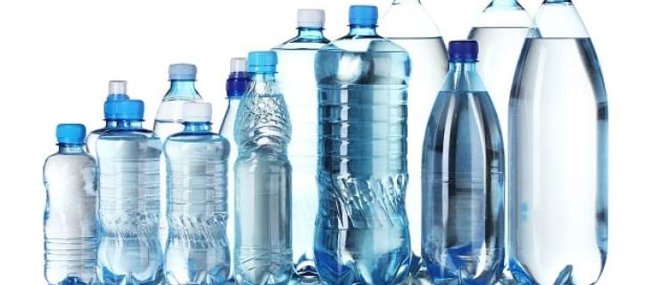 In Cina il mercato dell'acqua in bottiglia non conosce crisi