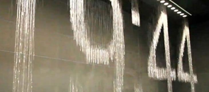 E a Osaka l'acqua segna le ore della stazione con il Water Display