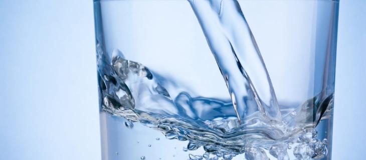 Bere tanta acqua: i suggerimenti dei dietisti australiani