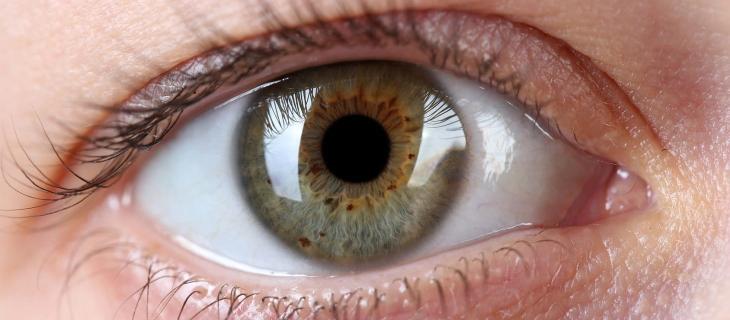 Occhi irritati? Ecco i consigli per mantenerli idratati_alt tag