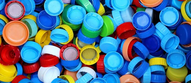 Come riciclare i tappi di plastica? Ecco alcuni consigli - In a Bottle